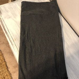 Torrid Size 4 Knit Pencil Skirt Gray